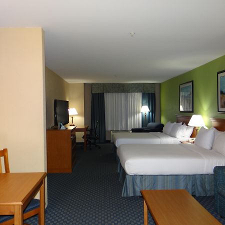 Holiday Inn Express Hotel & Suites Salisbury - Delmar By Ihg Esterno foto
