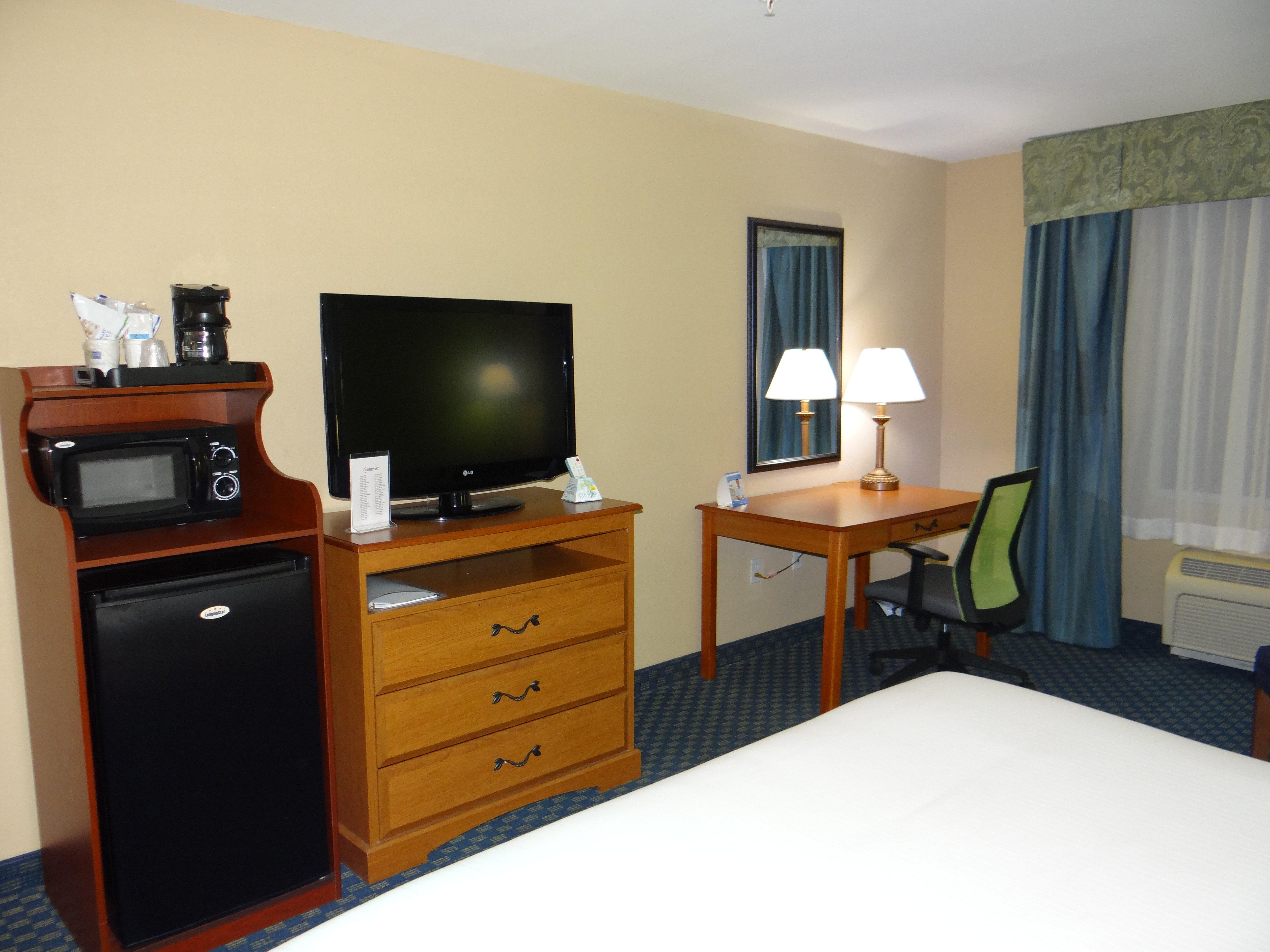 Holiday Inn Express Hotel & Suites Salisbury - Delmar By Ihg Esterno foto