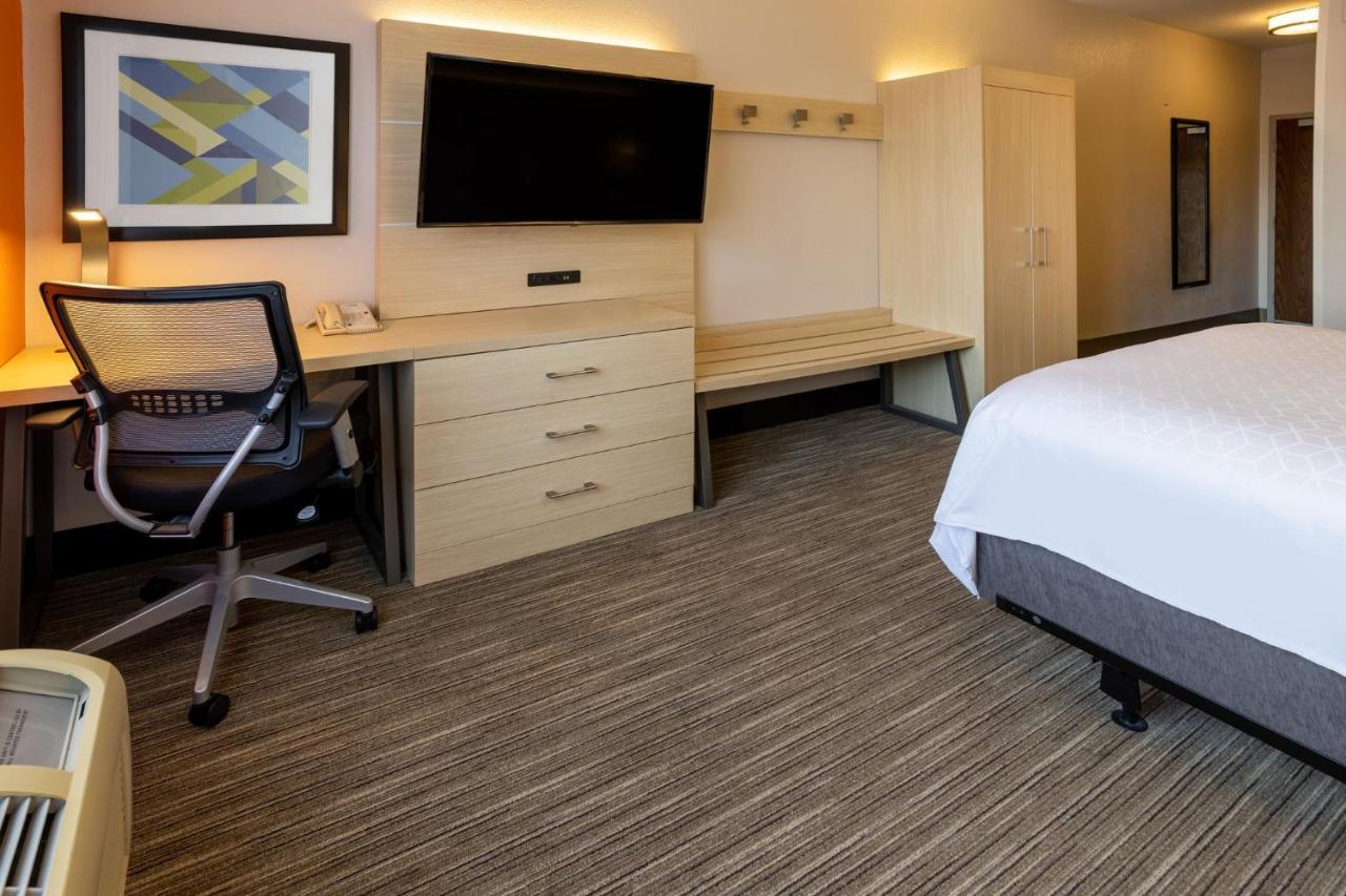 Holiday Inn Express Hotel & Suites Salisbury - Delmar By Ihg Esterno foto