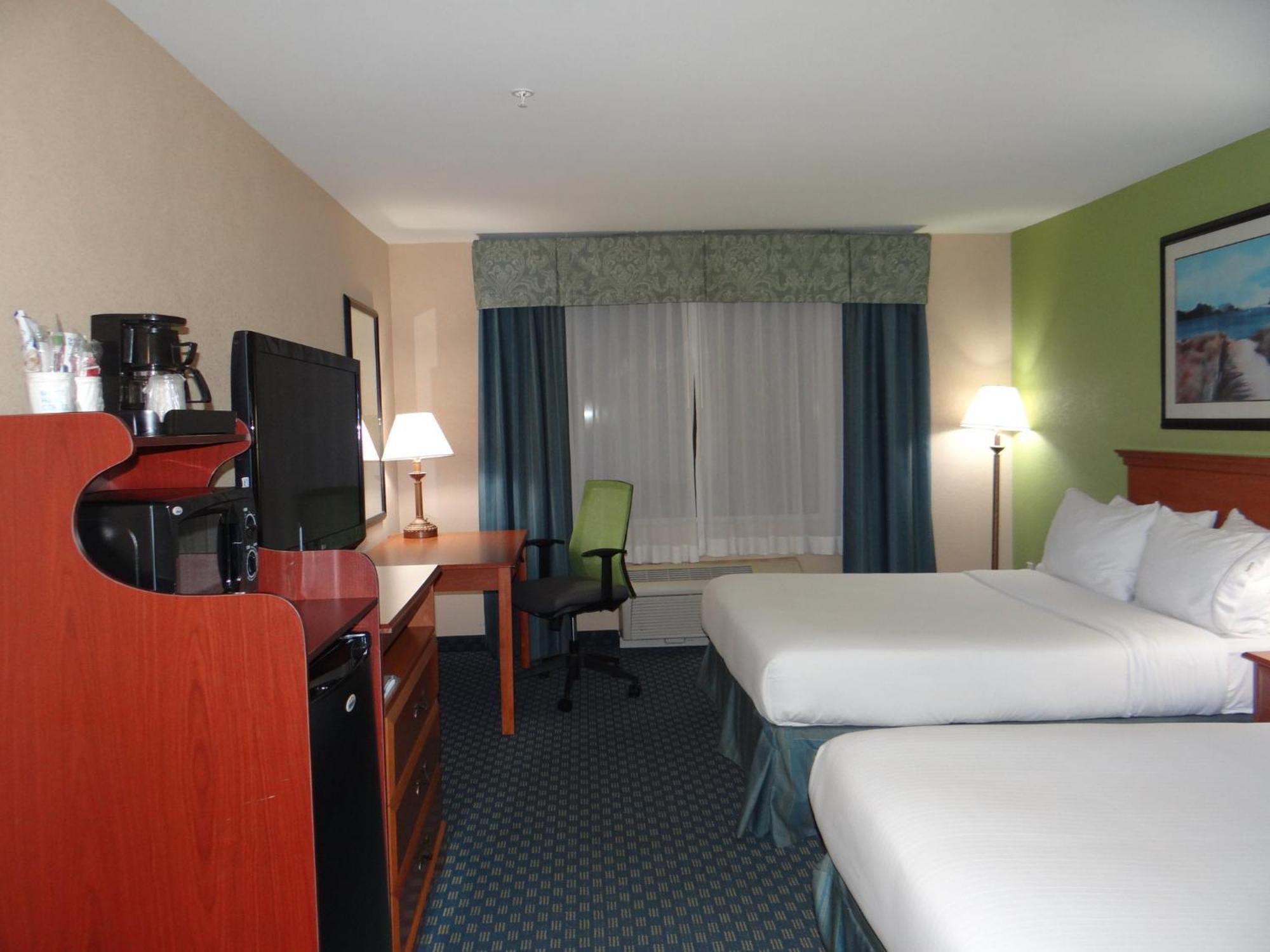 Holiday Inn Express Hotel & Suites Salisbury - Delmar By Ihg Esterno foto