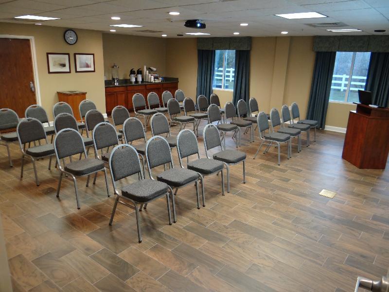 Holiday Inn Express Hotel & Suites Salisbury - Delmar By Ihg Esterno foto