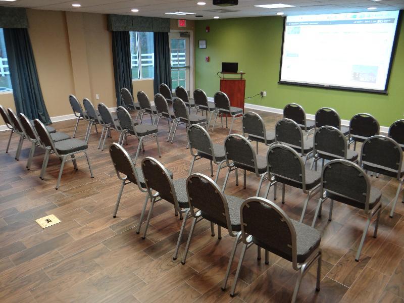 Holiday Inn Express Hotel & Suites Salisbury - Delmar By Ihg Esterno foto