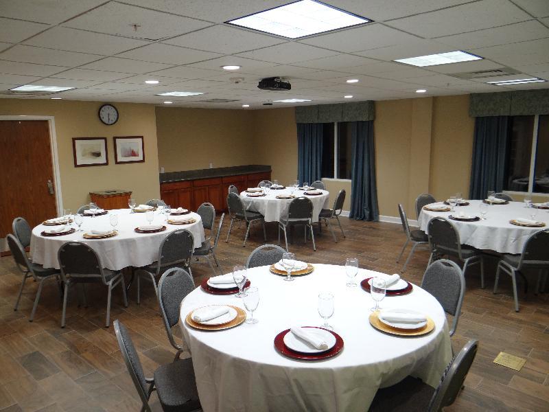 Holiday Inn Express Hotel & Suites Salisbury - Delmar By Ihg Esterno foto